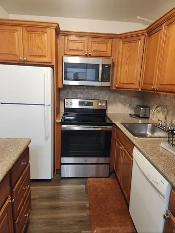 102 E Westbury Deerfield Beach FL 33442