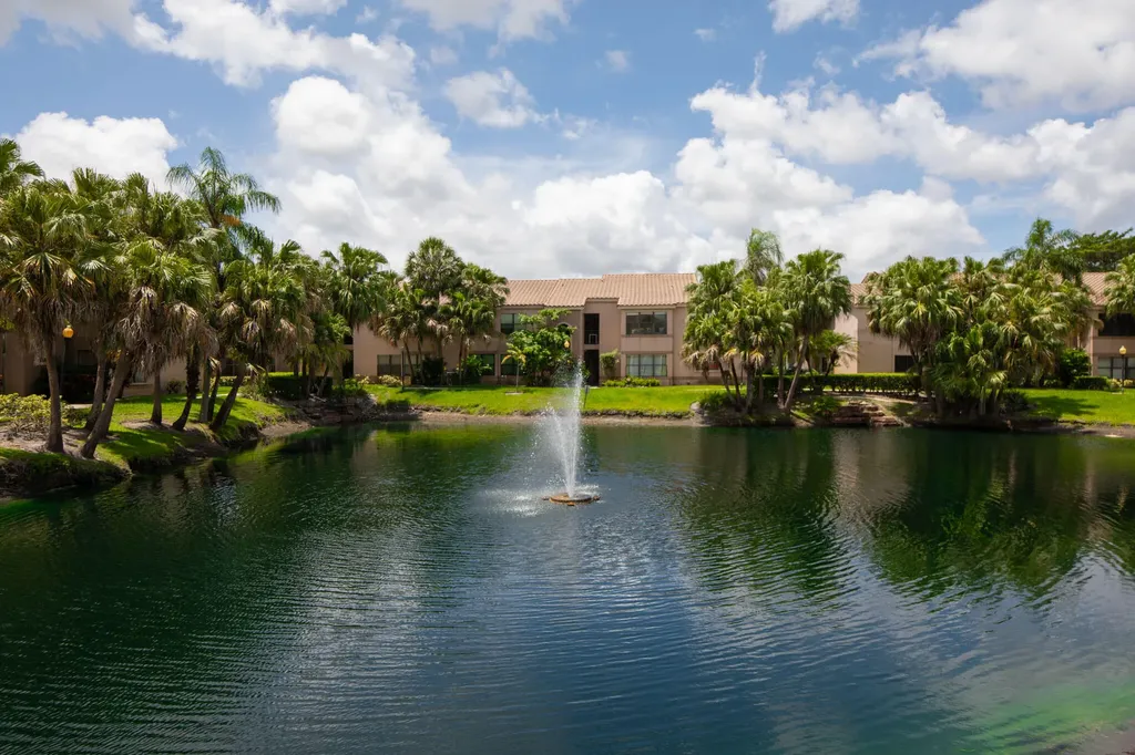 2900 S University Drive Davie FL 33328