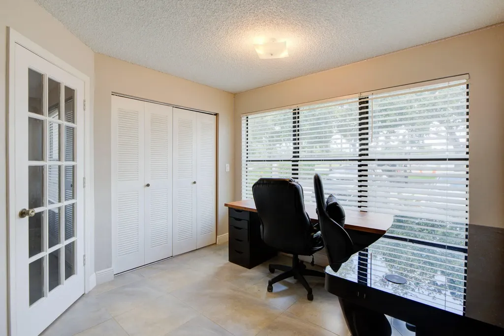 2900 S University Drive Davie FL 33328
