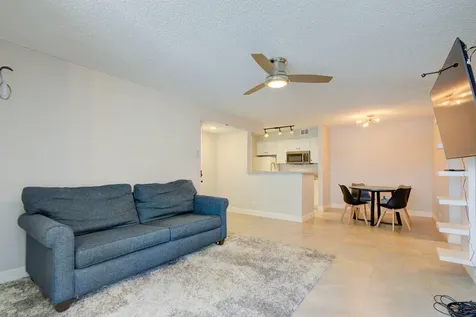 2900 S University Drive Davie FL 33328