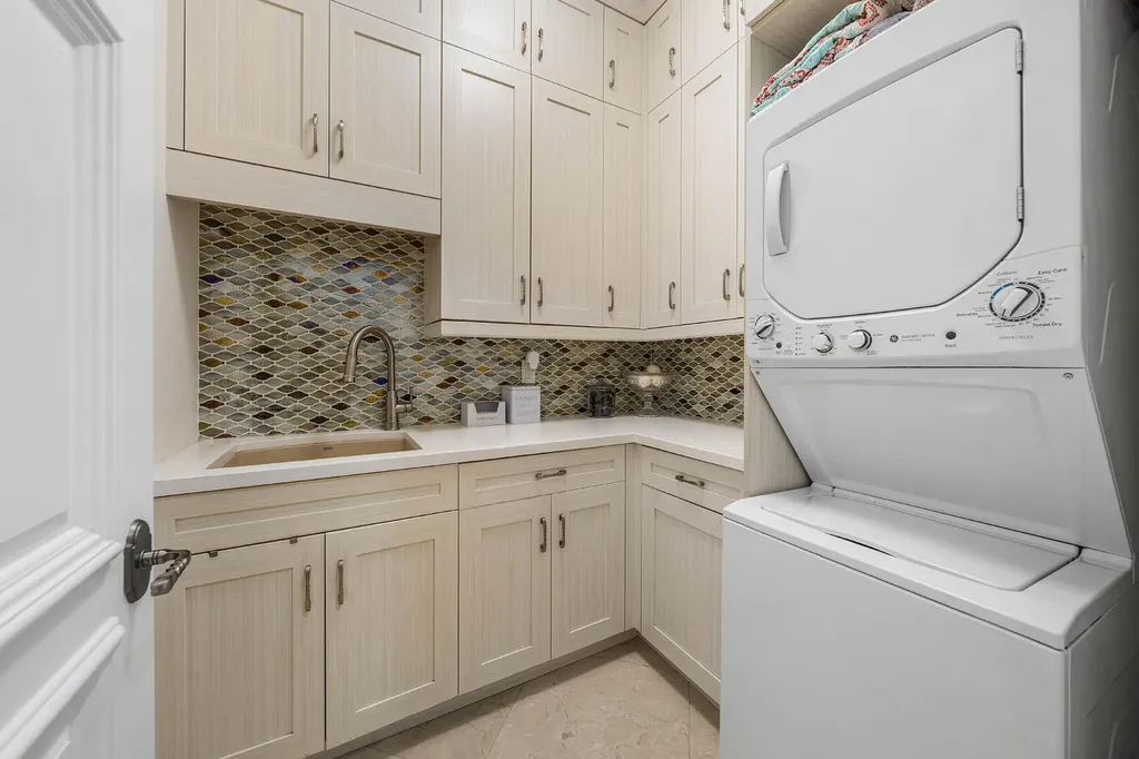 2225 W Silver Palm Road Boca Raton FL 33432