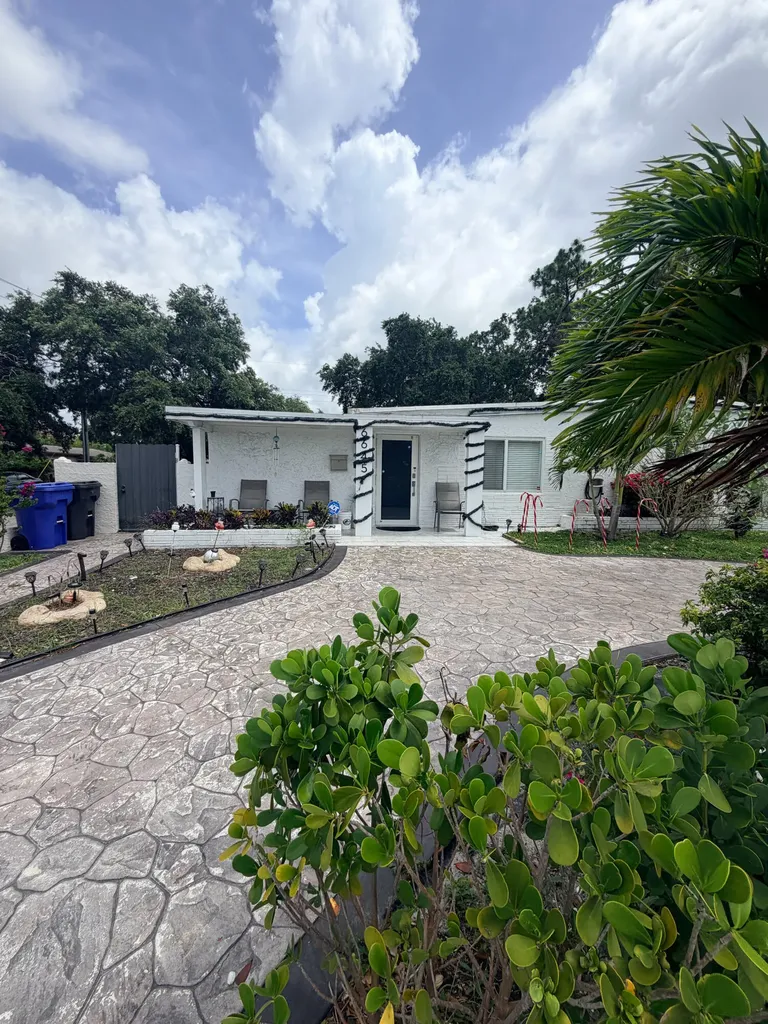 6645 Sheridan Street Hollywood FL 33024