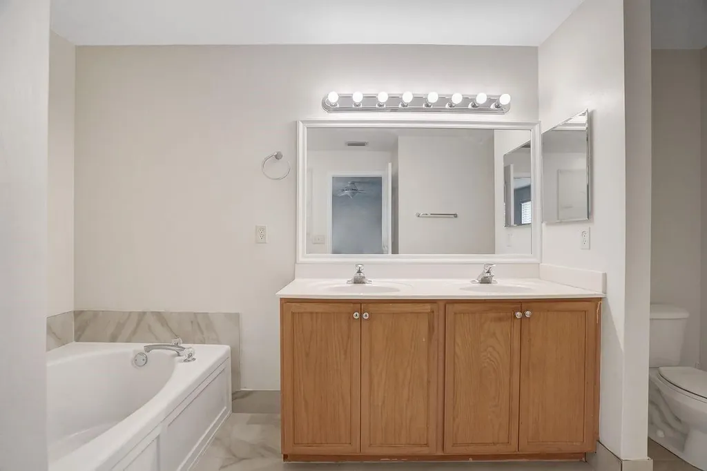 12645 NW 8th Court Coral Springs FL 33071