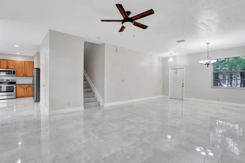 12645 NW 8th Court Coral Springs FL 33071