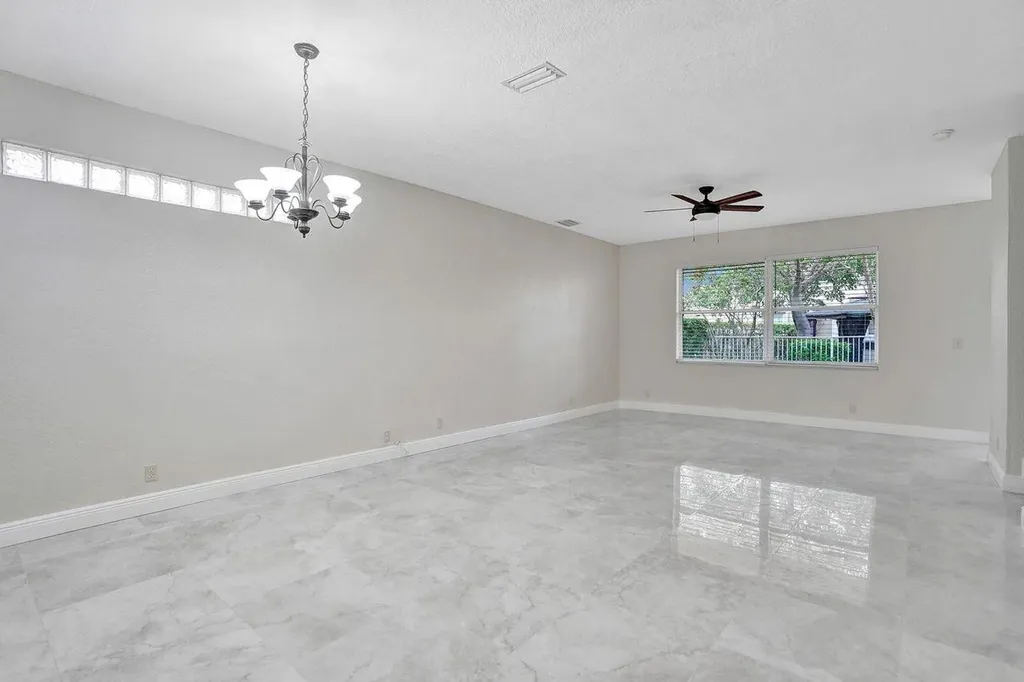 12645 NW 8th Court Coral Springs FL 33071