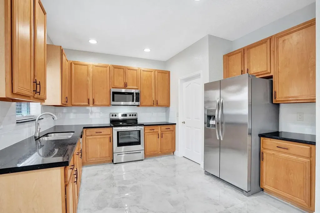12645 NW 8th Court Coral Springs FL 33071