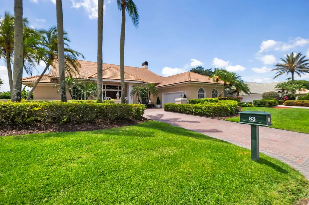 83 Sandbourne Lane Palm Beach Gardens FL 33418