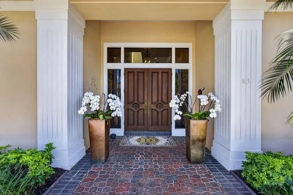 83 Sandbourne Lane Palm Beach Gardens FL 33418