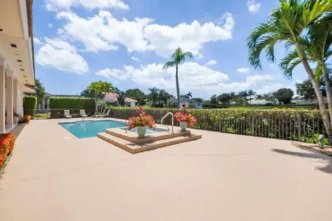83 Sandbourne Lane Palm Beach Gardens FL 33418