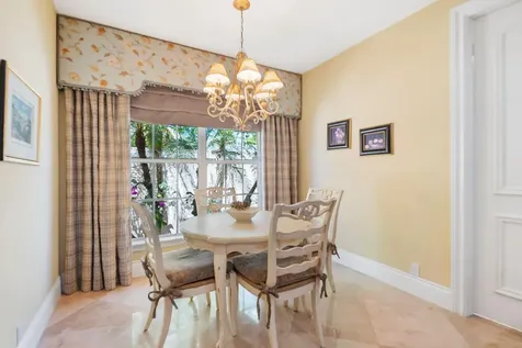 83 Sandbourne Lane Palm Beach Gardens FL 33418