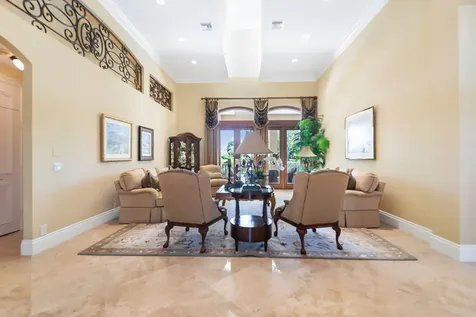 83 Sandbourne Lane Palm Beach Gardens FL 33418