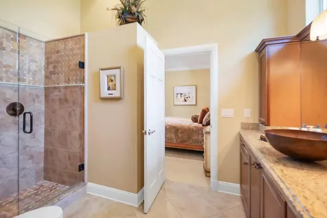 83 Sandbourne Lane Palm Beach Gardens FL 33418