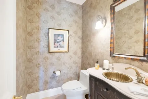 83 Sandbourne Lane Palm Beach Gardens FL 33418