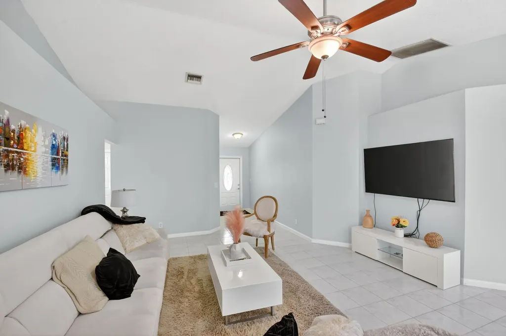 1080 Salmon Isle Greenacres FL 33413