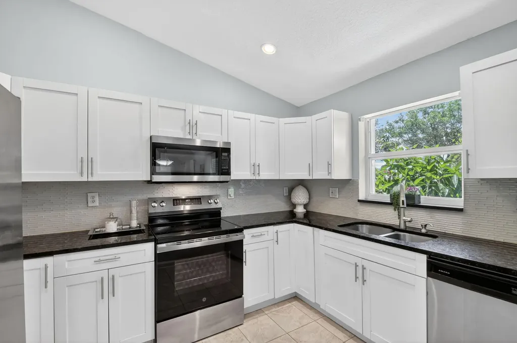 1080 Salmon Isle Greenacres FL 33413