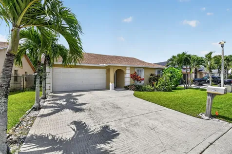 1080 Salmon Isle Greenacres FL 33413
