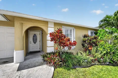 1080 Salmon Isle Greenacres FL 33413