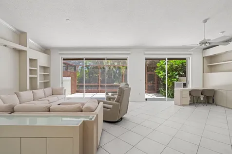 4825 NW 98th Place Doral FL 33178