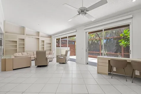4825 NW 98th Place Doral FL 33178