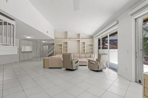 4825 NW 98th Place Doral FL 33178
