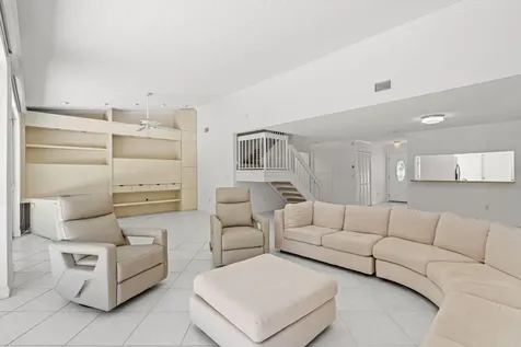4825 NW 98th Place Doral FL 33178