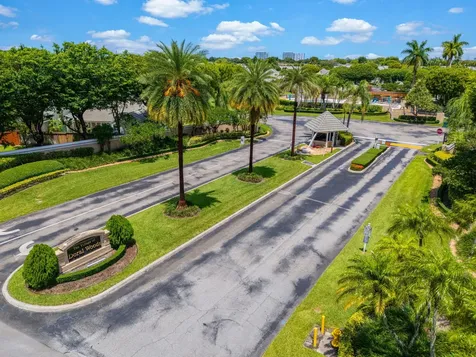 4825 NW 98th Place Doral FL 33178