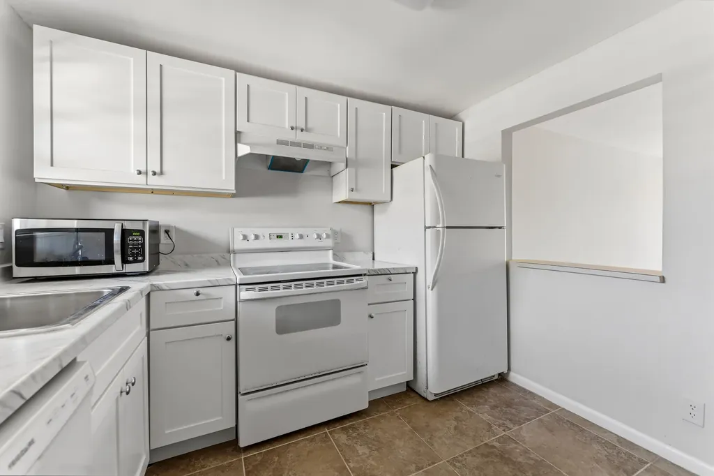 1638 Embassy Drive West Palm Beach FL 33401
