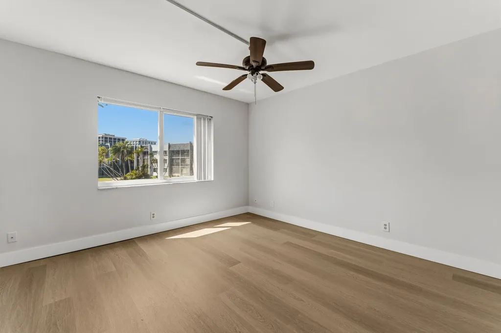 1638 Embassy Drive West Palm Beach FL 33401