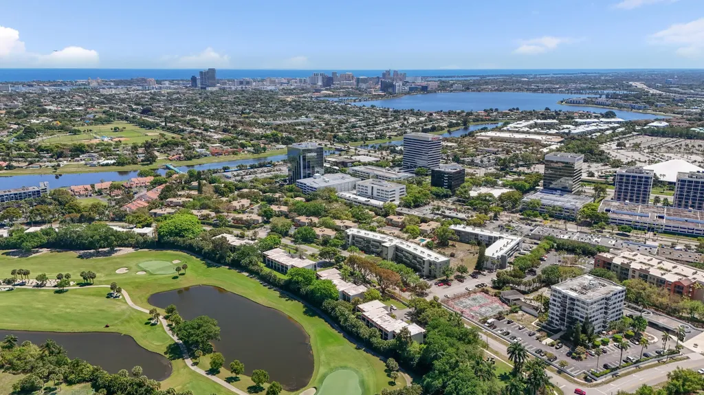 1638 Embassy Drive West Palm Beach FL 33401