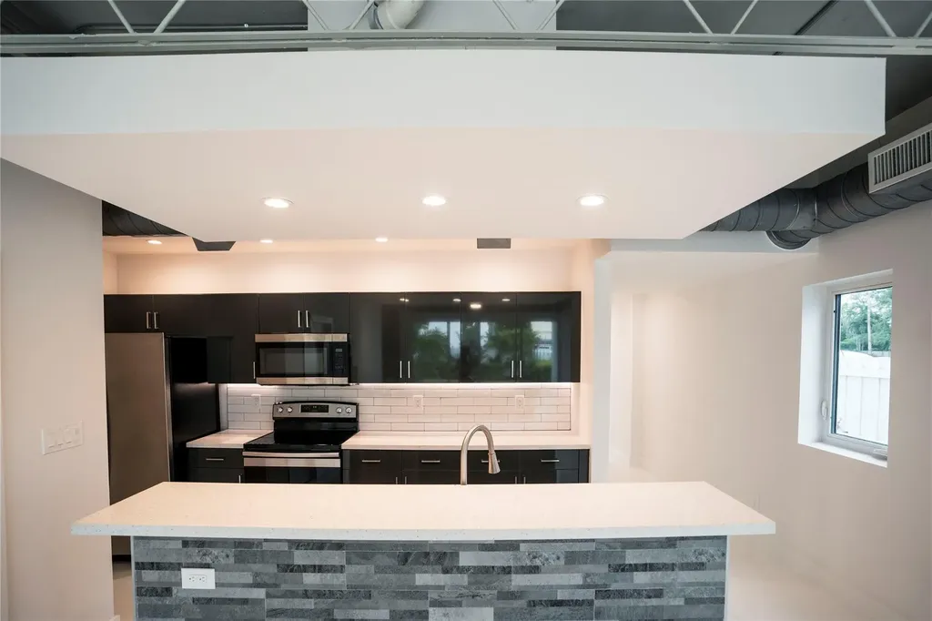 1413 NE 5th Avenue Fort Lauderdale FL 33304