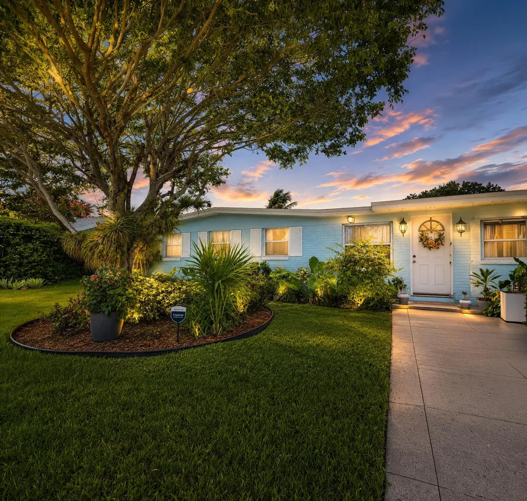 3740 Dunes Road Palm Beach Gardens FL 33410