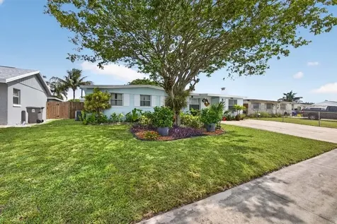 3740 Dunes Road Palm Beach Gardens FL 33410