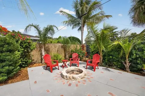 3740 Dunes Road Palm Beach Gardens FL 33410