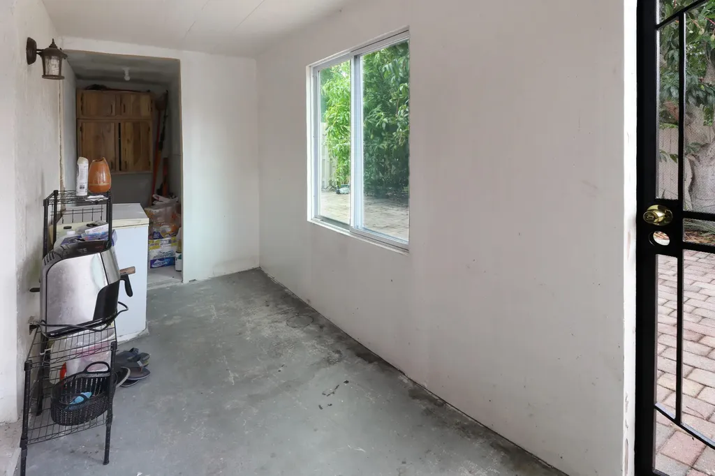 23 Chelsea Lane Boynton Beach FL 33426