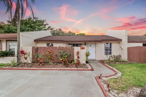 23 Chelsea Lane Boynton Beach FL 33426