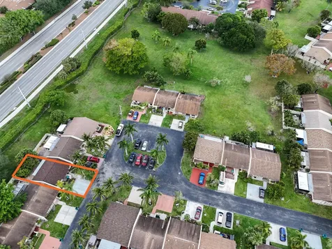 23 Chelsea Lane Boynton Beach FL 33426