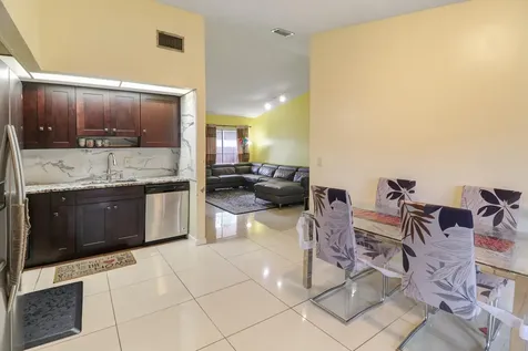 23 Chelsea Lane Boynton Beach FL 33426