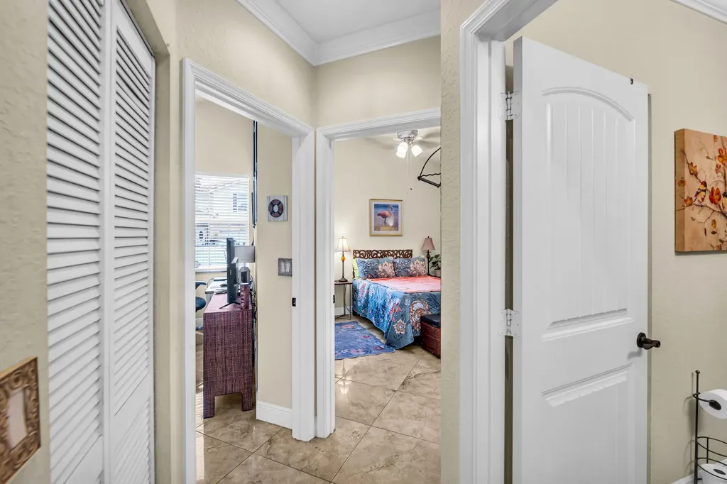3302 Elizabeth Place S Palm Springs FL 33461
