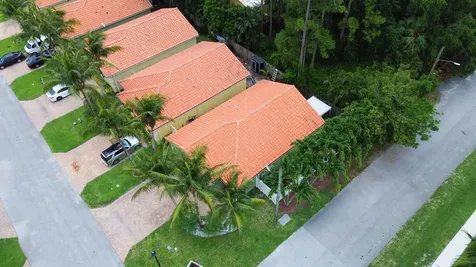 3302 Elizabeth Place S Palm Springs FL 33461