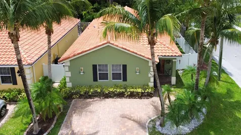 3302 Elizabeth Place S Palm Springs FL 33461