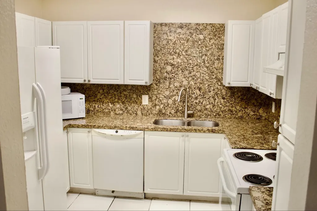 10851 NW 45th Street Coral Springs FL 33065