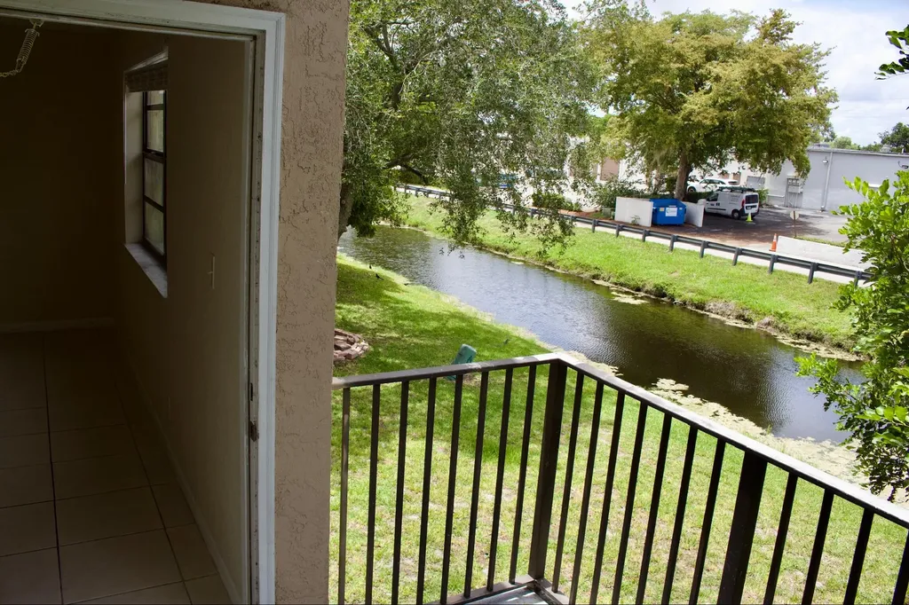 10851 NW 45th Street Coral Springs FL 33065