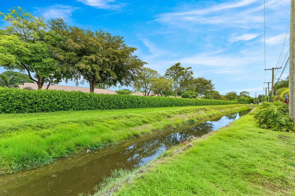 3150 Pinehurst Drive Lake Worth FL 33467