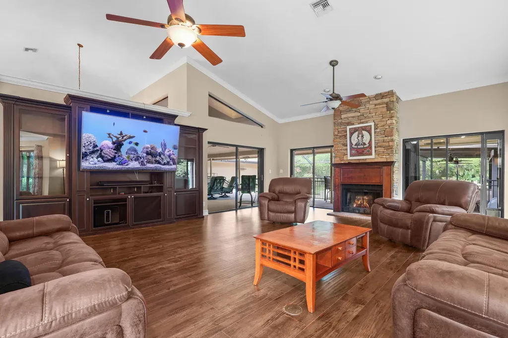6044 NW 66th Way Parkland FL 33067