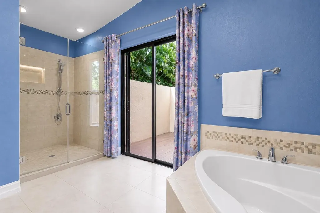 6044 NW 66th Way Parkland FL 33067