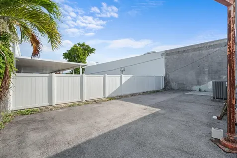 270 SW 33rd Street Fort Lauderdale FL 33315