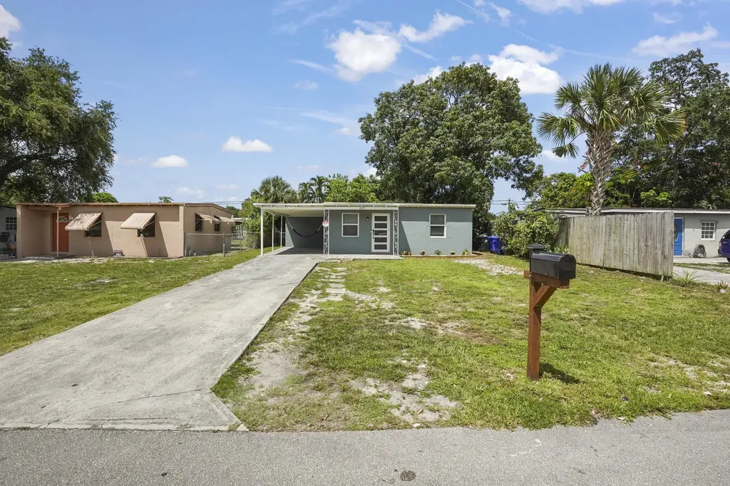 1657 Lauderdale Manor Drive Fort Lauderdale FL 33311
