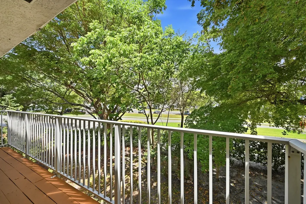 8464 Lagos De Campo Boulevard Tamarac FL 33321