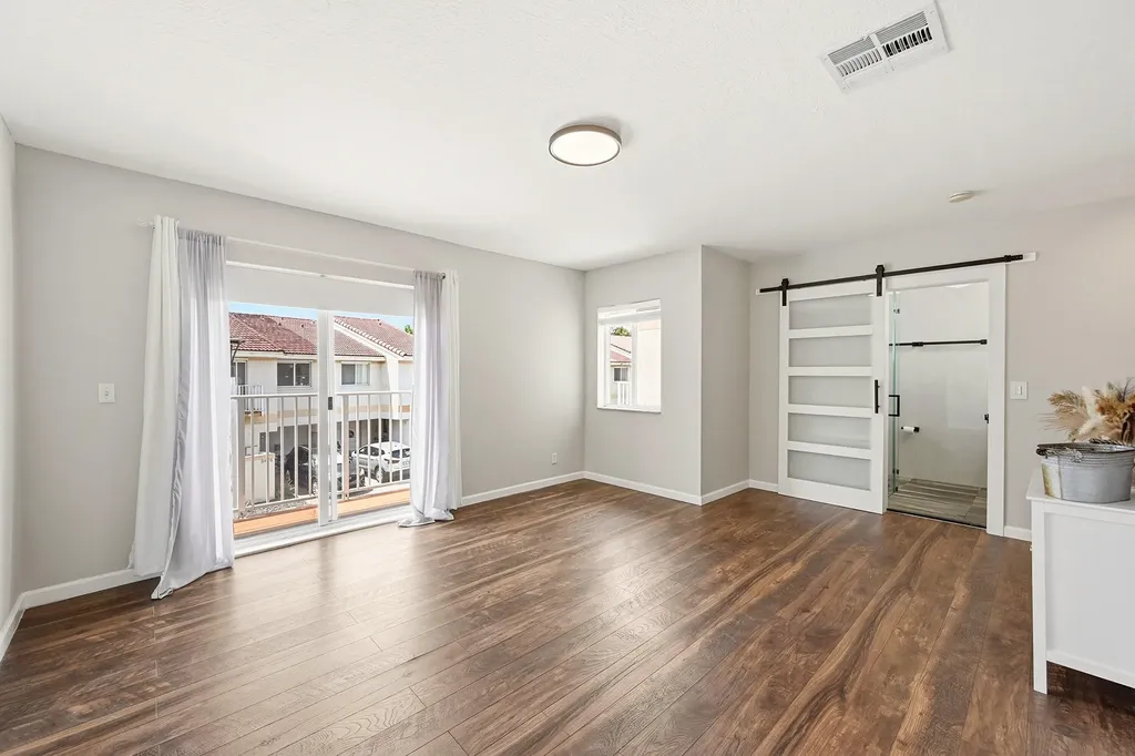 8464 Lagos De Campo Boulevard Tamarac FL 33321
