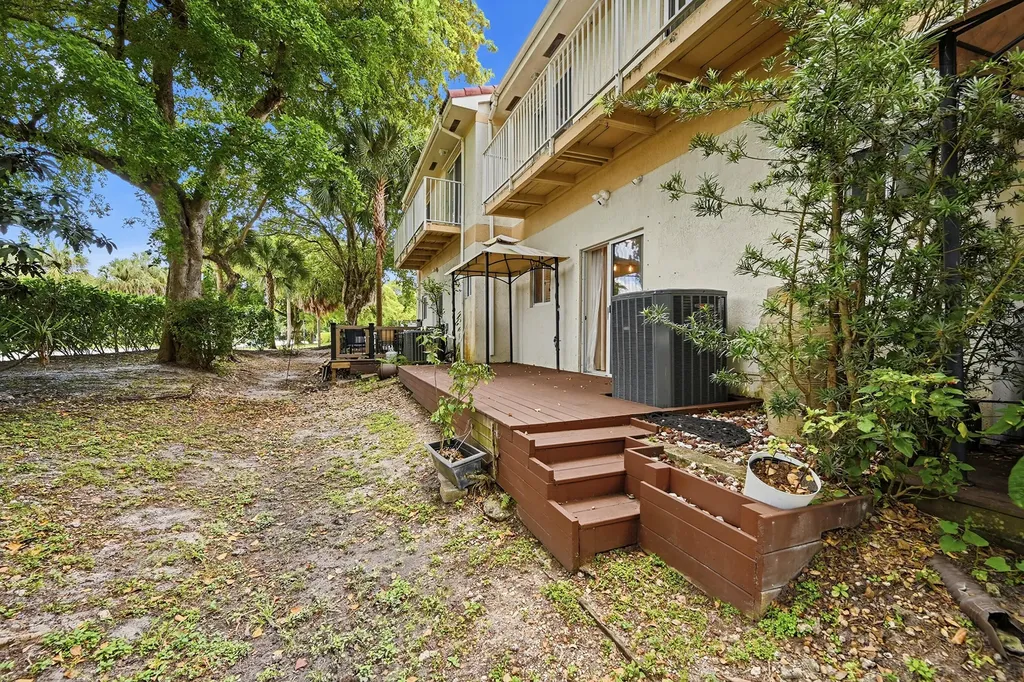 8464 Lagos De Campo Boulevard Tamarac FL 33321